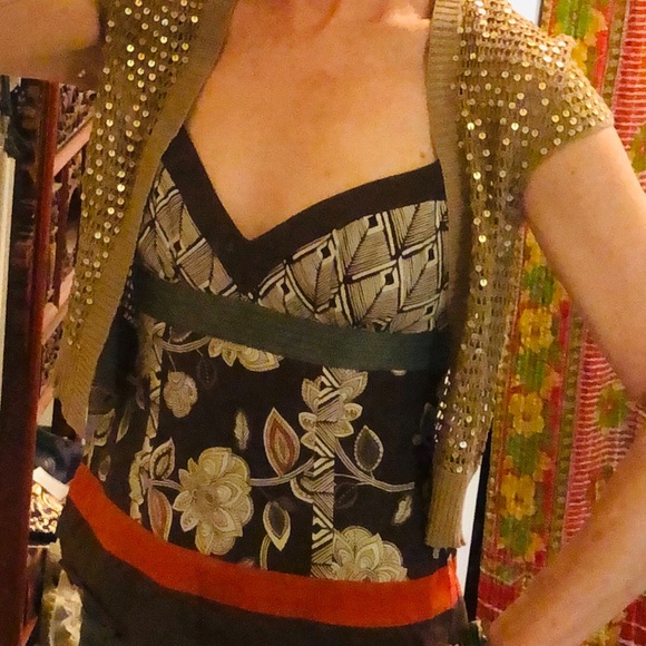 Cotton, earth-tone batik pattered camisole top. - Picture 4 of 4